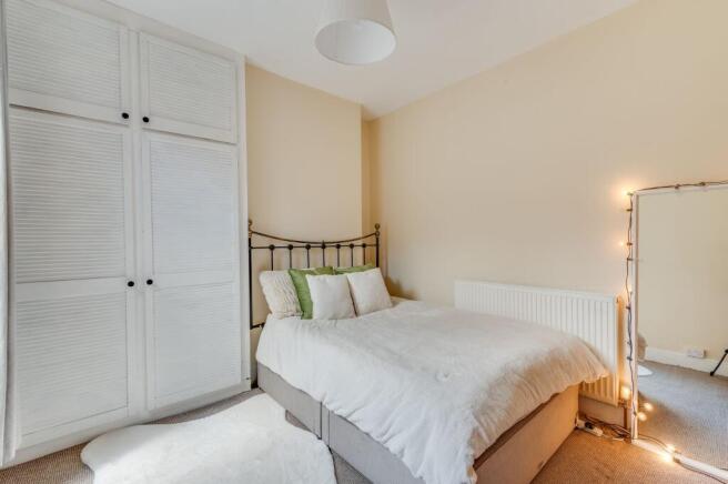 3 bed Terraced for sale Image 10