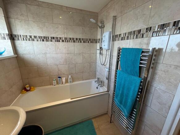 Photo 11
