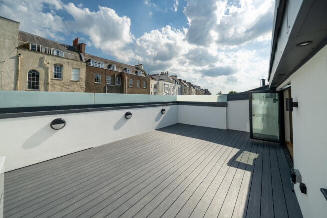 South Facing Roof Terrace