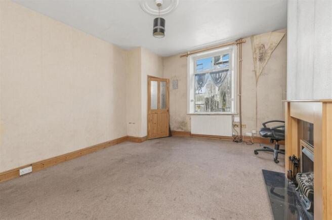 2 bed Terraced for sale Image 5