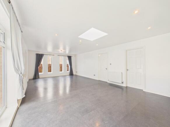 3 bed Detached Bungalow for sale Image 5