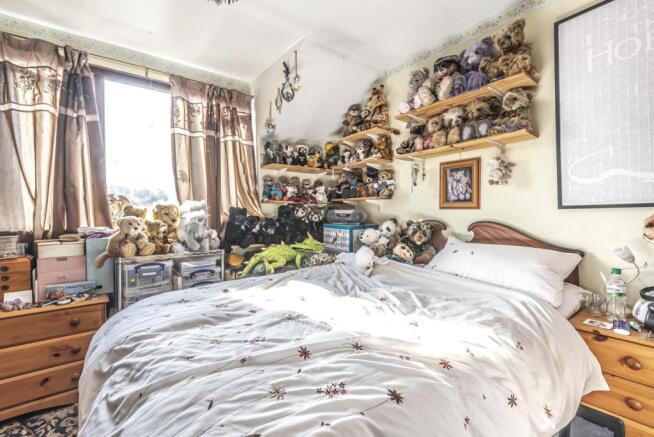 Bedroom (2)