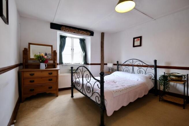 Main double bedroom