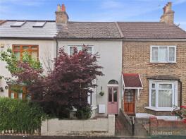 15, Southwest Road, London E11 4AW