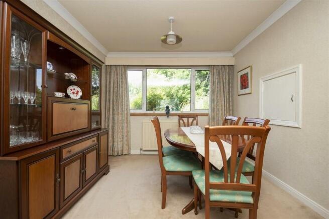 28 Linburn Grove8.jpg