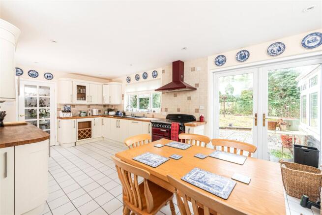 Kitchen/Breakfast Rm