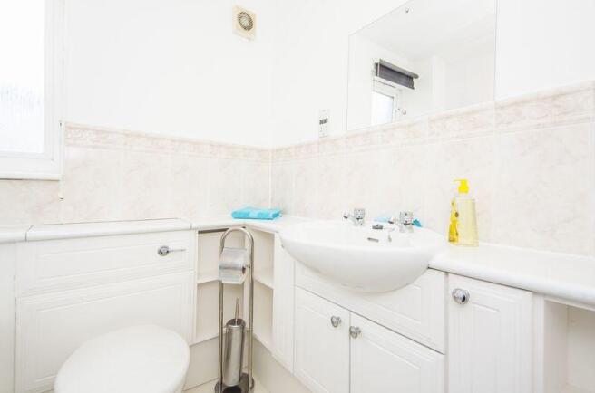 Family Bathroom A