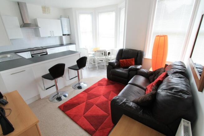 Lounge Kitchen