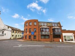 Flat 8, Carvel Court, Terminus Road, Cowes PO31 7TS