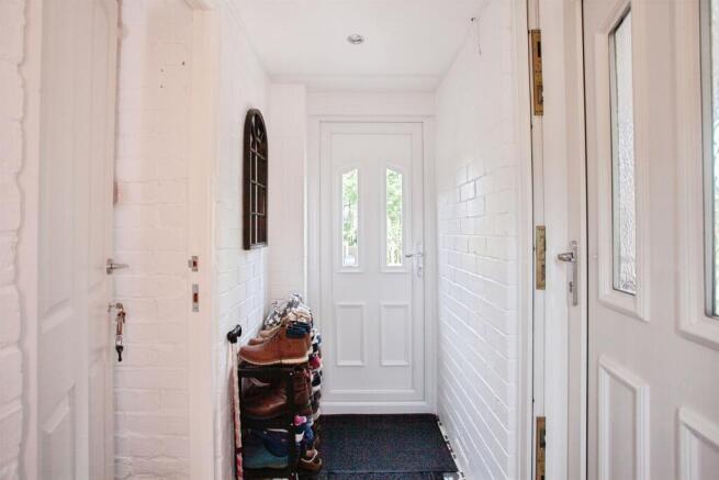 2 bed Semi-Detached for sale Image 9
