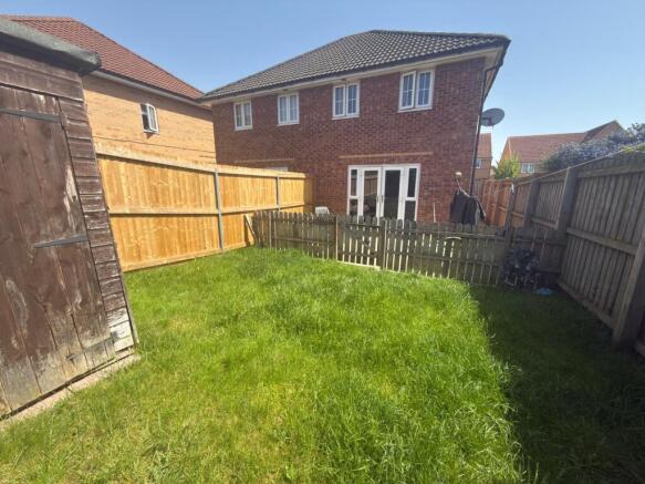 2 bed Semi-Detached for sale Image 12