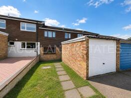 93, Kimptons Mead, Potters Bar EN6 3HY