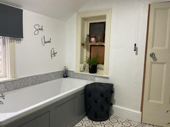 Photo 32