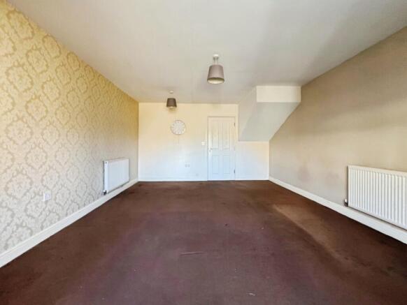 3 bed Town House for sale Image 8