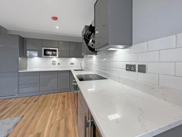 2 bed Apartment for sale Image 5