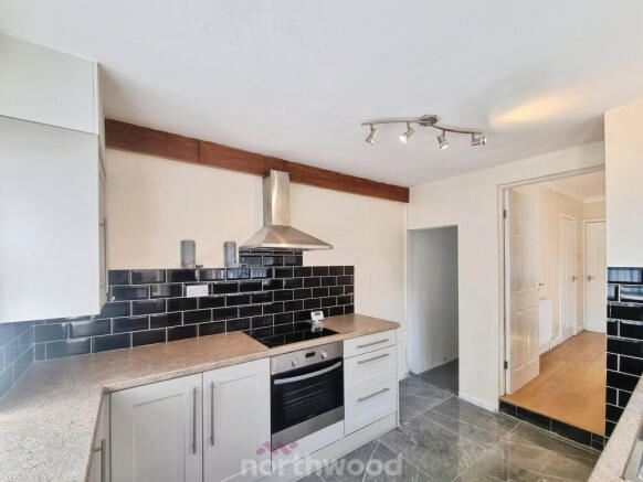 3 bed Terraced to rent Image 12