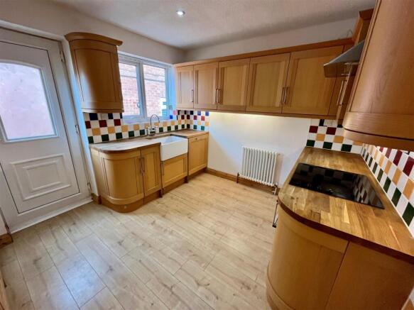 2 bed Detached Bungalow for sale Image 8