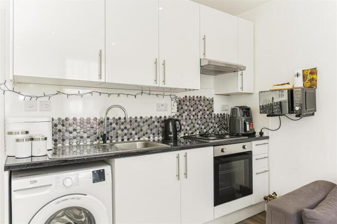 kitchen .JPG
