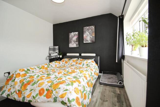 3 bed Semi-Detached for sale Image 11