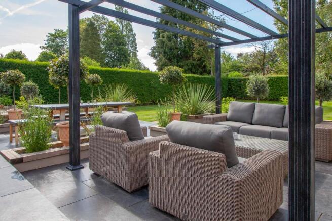 Al fresco entertaining