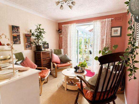 Summerhill Drive, Felpham photo 4