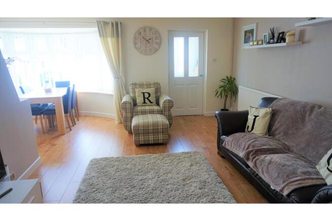 Lounge/Dining Room