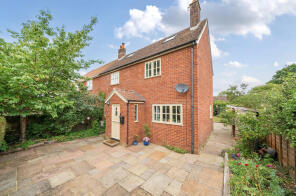 11, Moors Close, Winchester SO21 1SJ