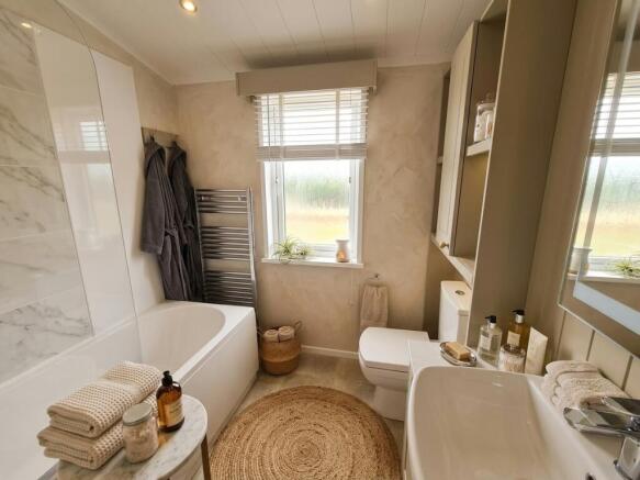 2 bed Lodge for sale Image 7