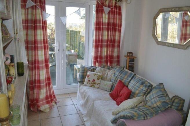SITTING ROOM 
