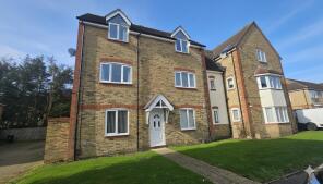 60, Heathfield Park Drive, Chadwell Heath, Romford RM6 4FB