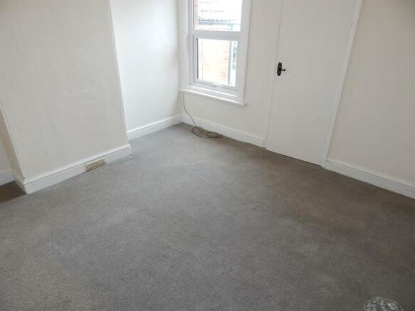 Bedroom 2.JPG