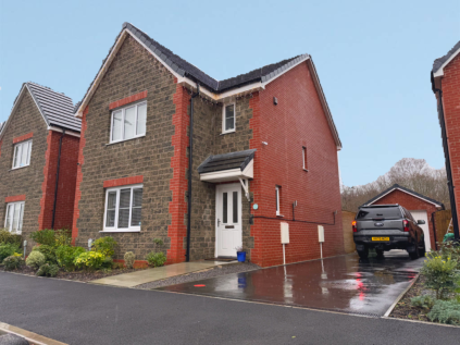 Heol Y Gylfinir, Llanilid, Pontyclun