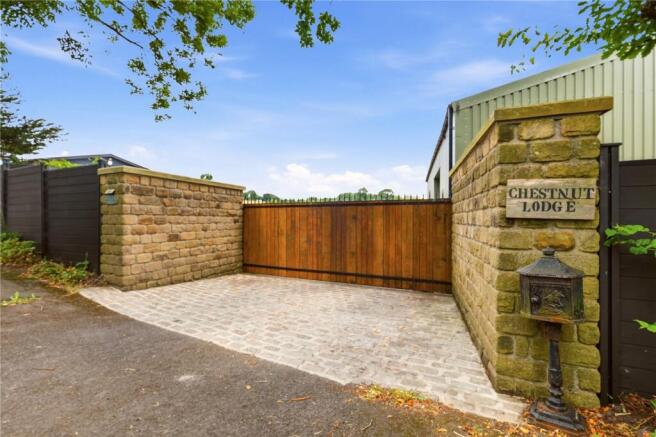 4 bed Equestrian Facility for sale Image 4