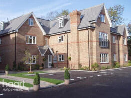 Flat 11, Aragon Court, Shoppenhangers Road, Maidenhead SL6 2QA