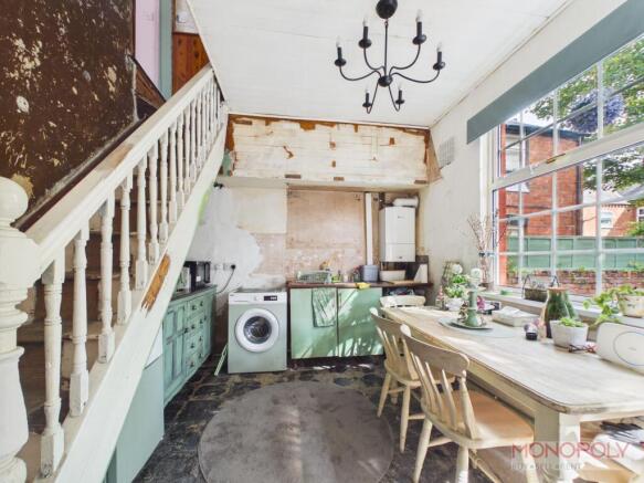 Kitchen/Dining Area