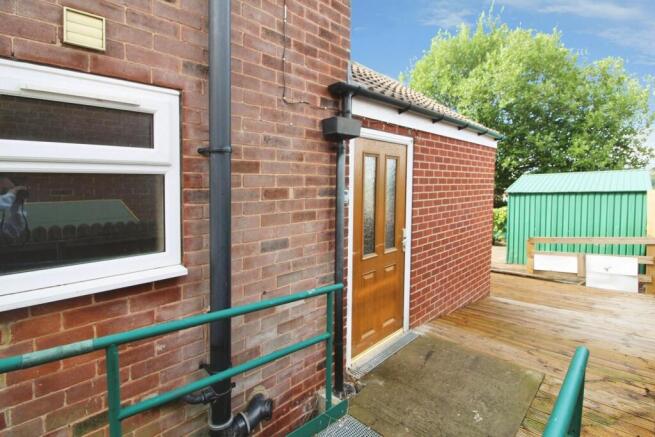 4 bed House for sale Image 8