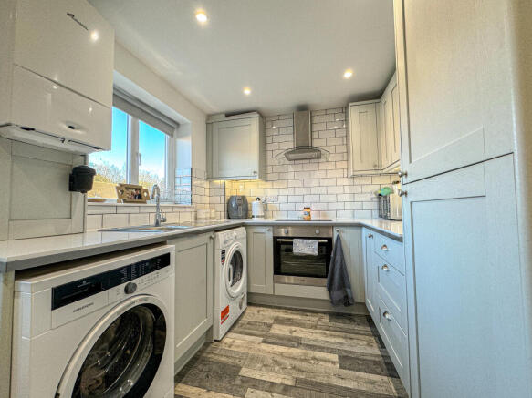 36 Thistledown Grove - Kitchen