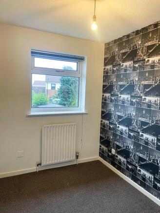 3 bed House to rent Image 8