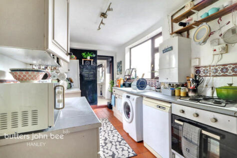 Wilding Road, Ball Green, Stoke-On-Trent ST6 8BQ