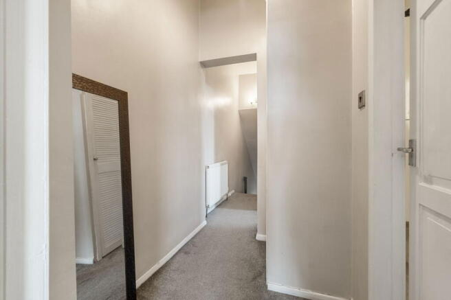 3 bed Terraced for sale Image 9
