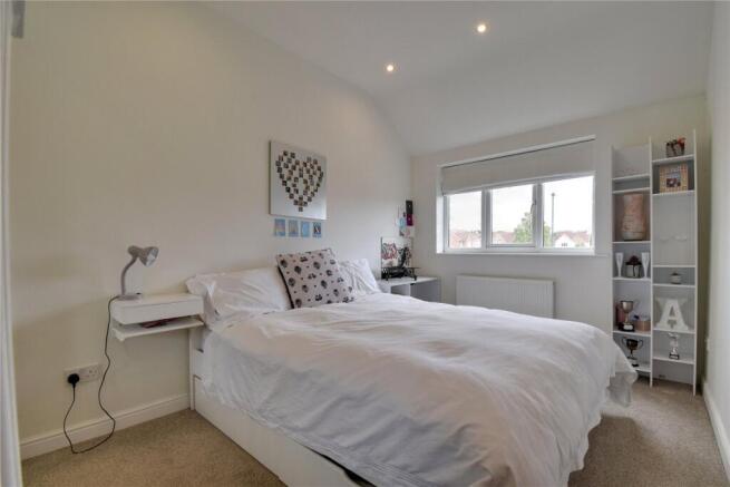 4 bed Detached for sale Image 5