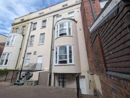 Flat 3, 143 145, St Michaels Hill, Kingsdown, Bristol BS2 8DB