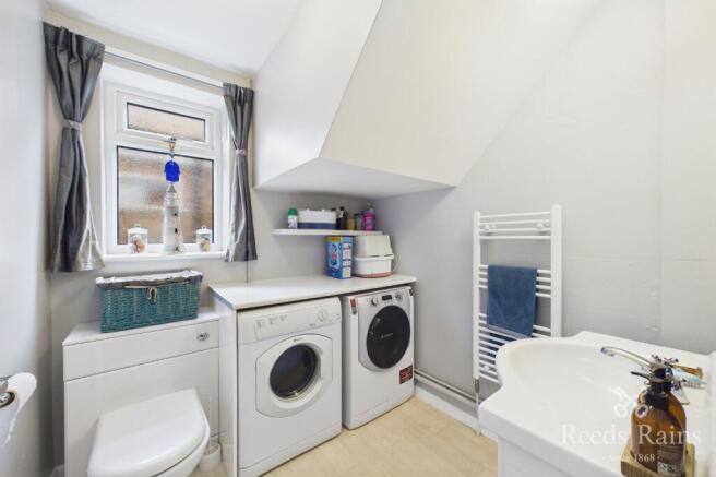 4 bed Detached for sale Image 7