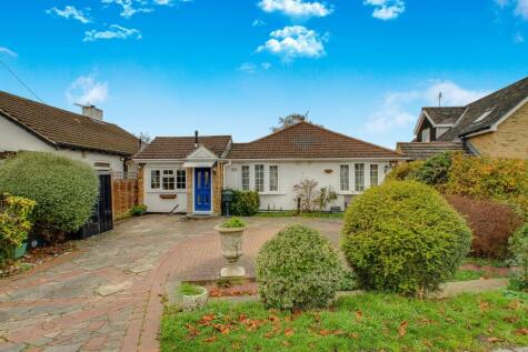 Willow Avenue, New Denham,