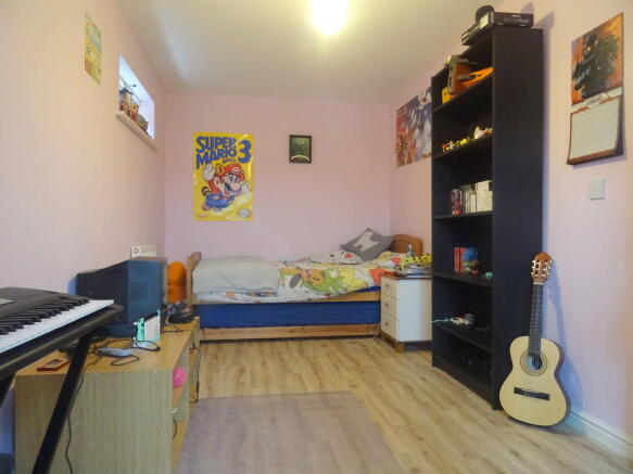 Photo 11