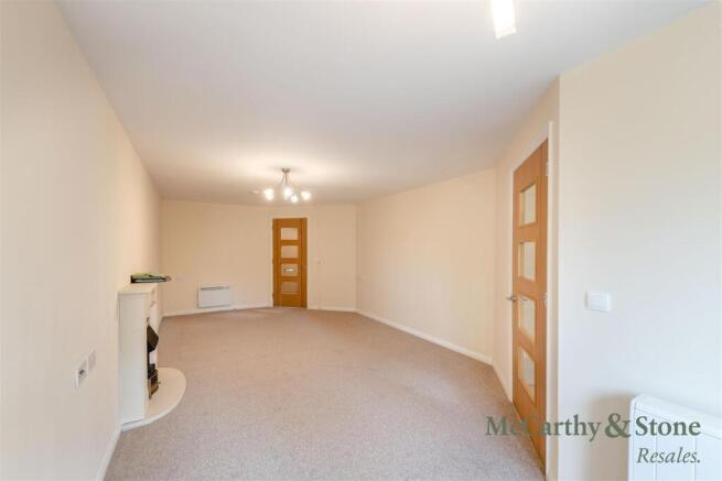 8706791-interior04.jpg