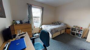 30, Hessle Avenue, Hyde Park, Leeds LS6 1EF