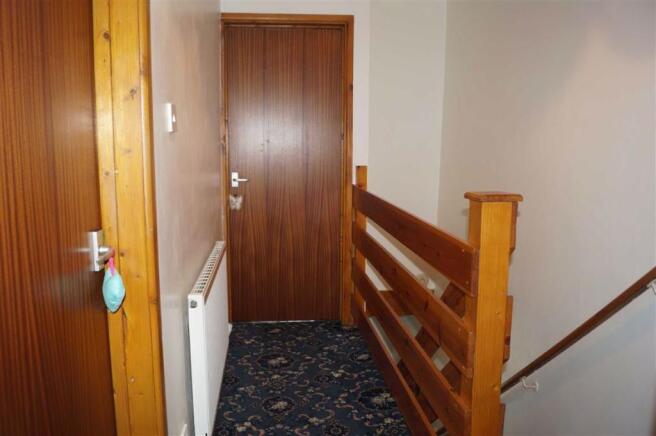 STAIRS/LANDING