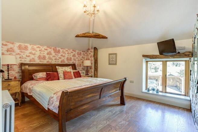 BEDROOM 1