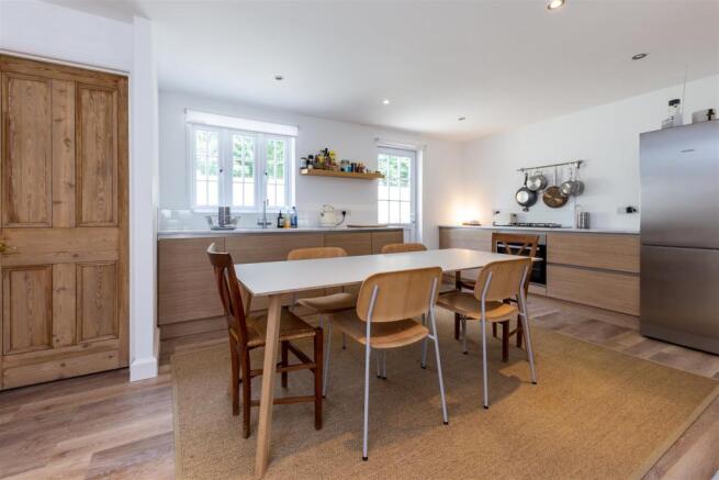 76 Shott Lane (14 of 22).jpg